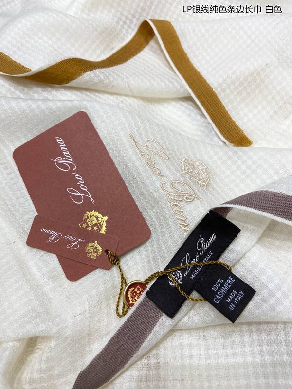 Loro Piana Scarf LPC00055 Loro Piana Scarf LPC00055